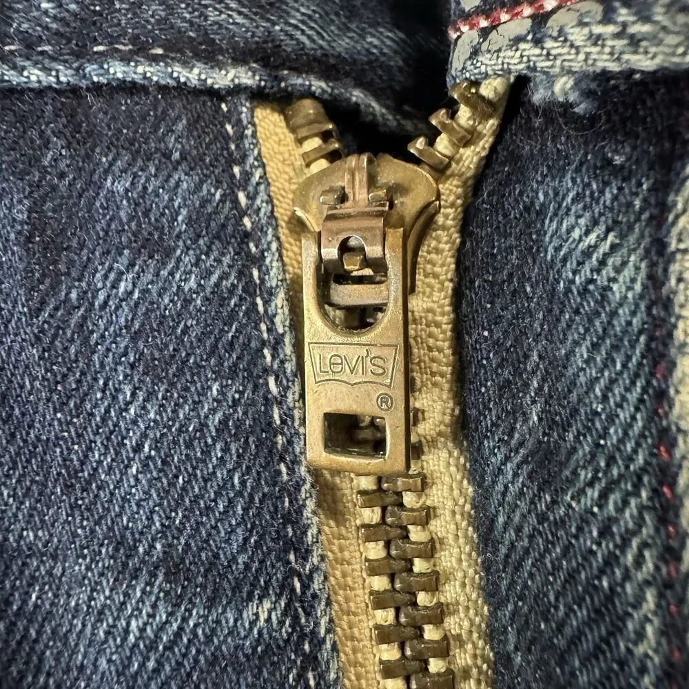 Levi’s Engineered Jeans W32 R111 Tapered Distressed Denim Y2K **UNIQUE - RARE**